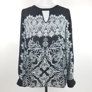 🦋BCBGMaxazria Keyhole Blouse Size Small